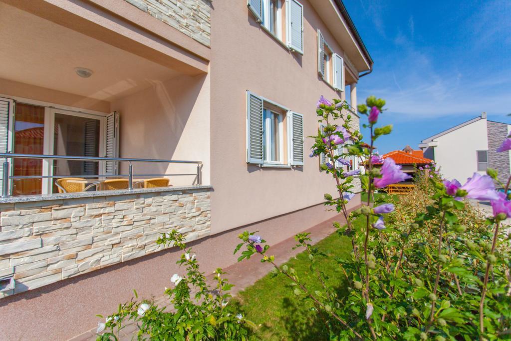 Apartments Mia Башка Экстерьер фото