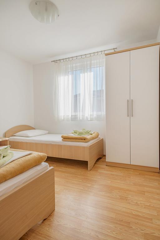 Apartments Mia Башка Экстерьер фото