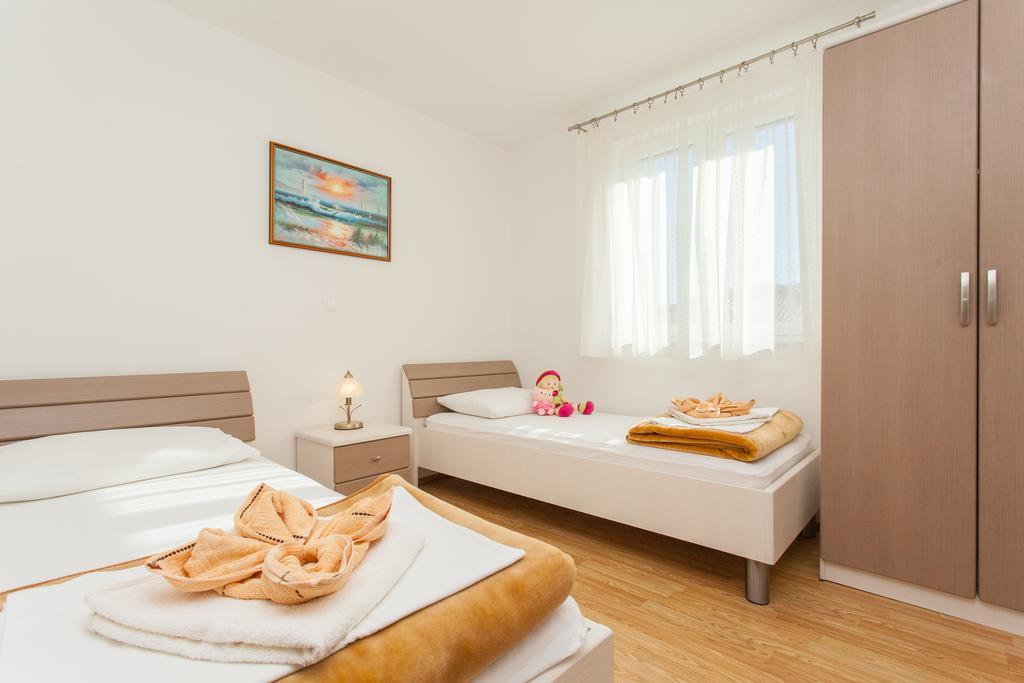 Apartments Mia Башка Экстерьер фото